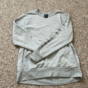 Womens Nike pullover